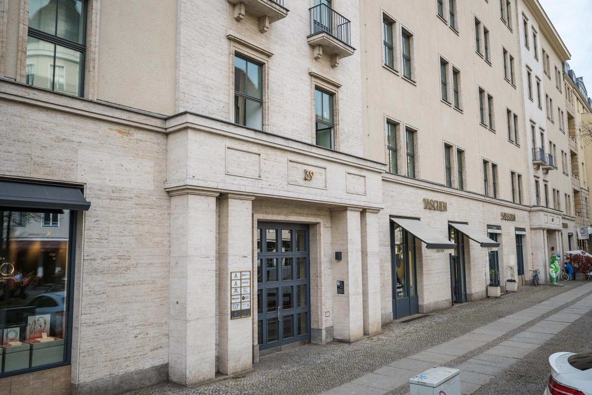 Homaris Apartments Schlueterstrasse Berlim Exterior foto